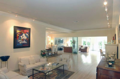 Renovated property in Coconut Grove - GroveExperts.com