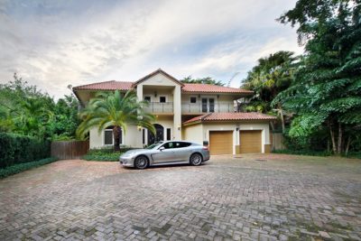 4037 Poinciana Ave