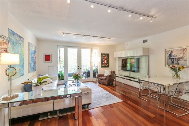3540 Main Highway Unit 208