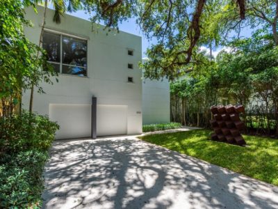 3550 Avocado Ave in Coconut Grove