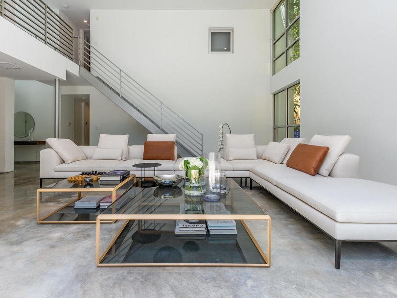 3550 Avocado Ave in Coconut Grove