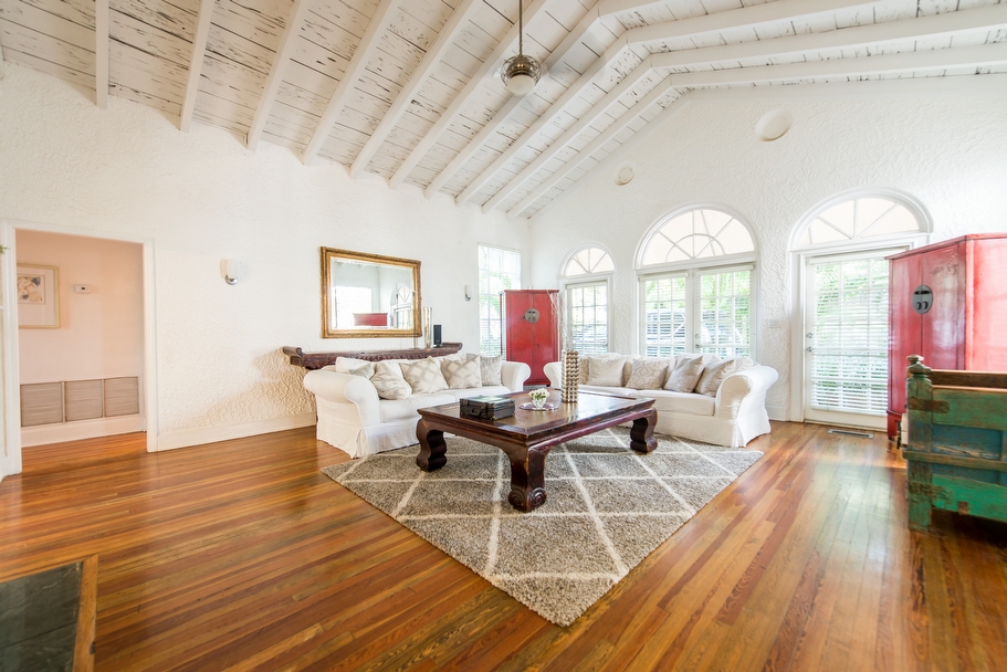 3927 S Douglas Road