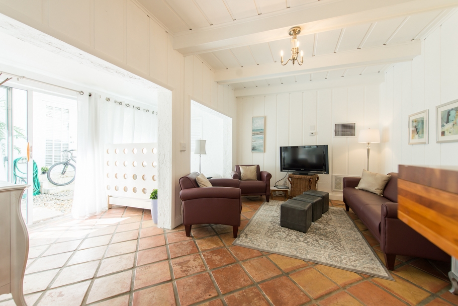 3927 S Douglas Road