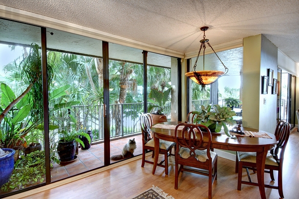 1700 Bayshore Lane