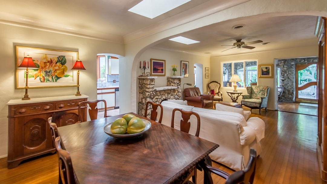 3642 N. Bay Homes Drive