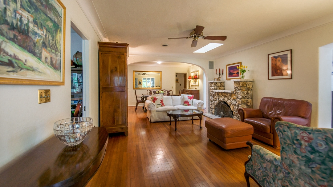 3642 N. Bay Homes Drive