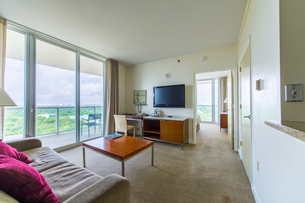 Sonesta Coconut Grove condo