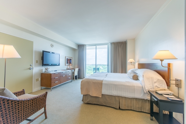 Sonesta Coconut Grove condo