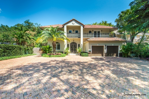 4037 Poinciana Avenue