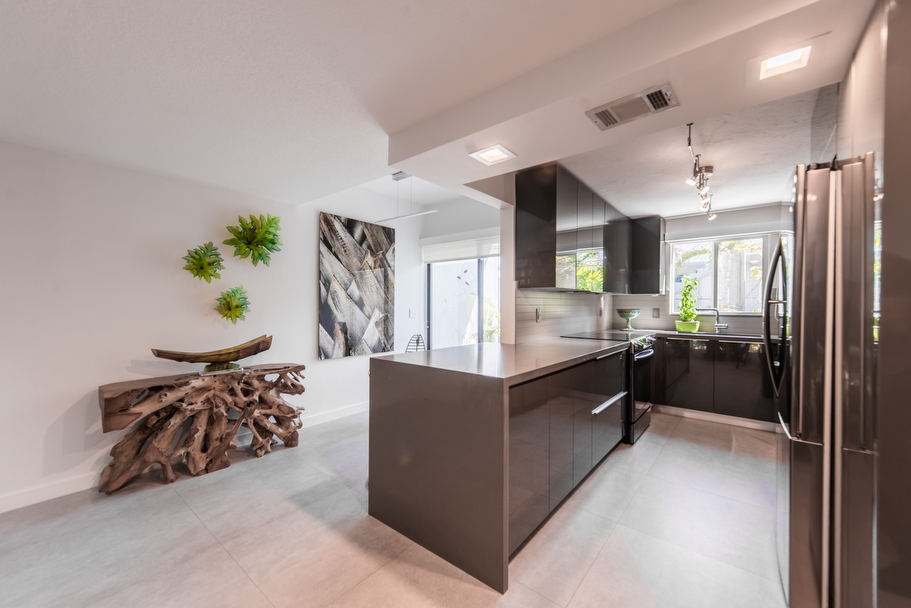2966 Day Avenue