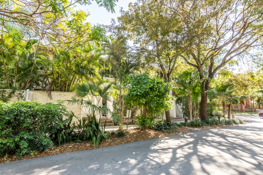 2966 Day Avenue