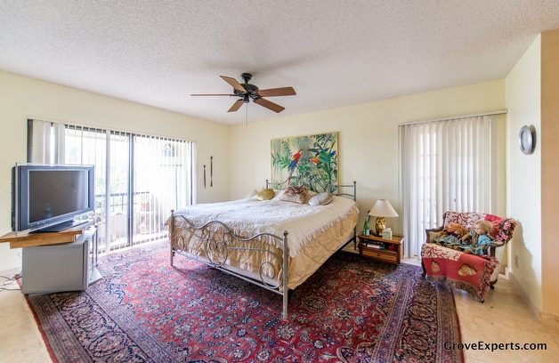 1632 S Bayshore court