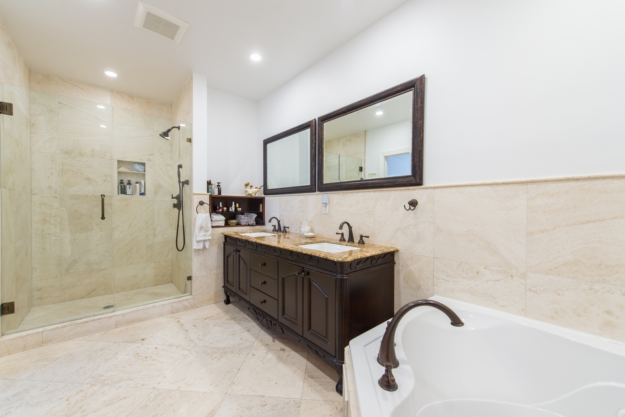 1409 Granada Blvd