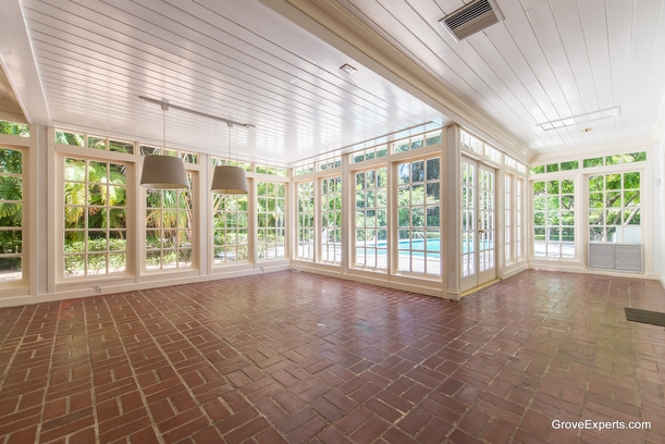 4155 Kiaora Street in Coconut Grove