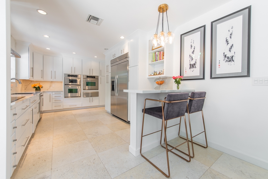 328 Manor Place