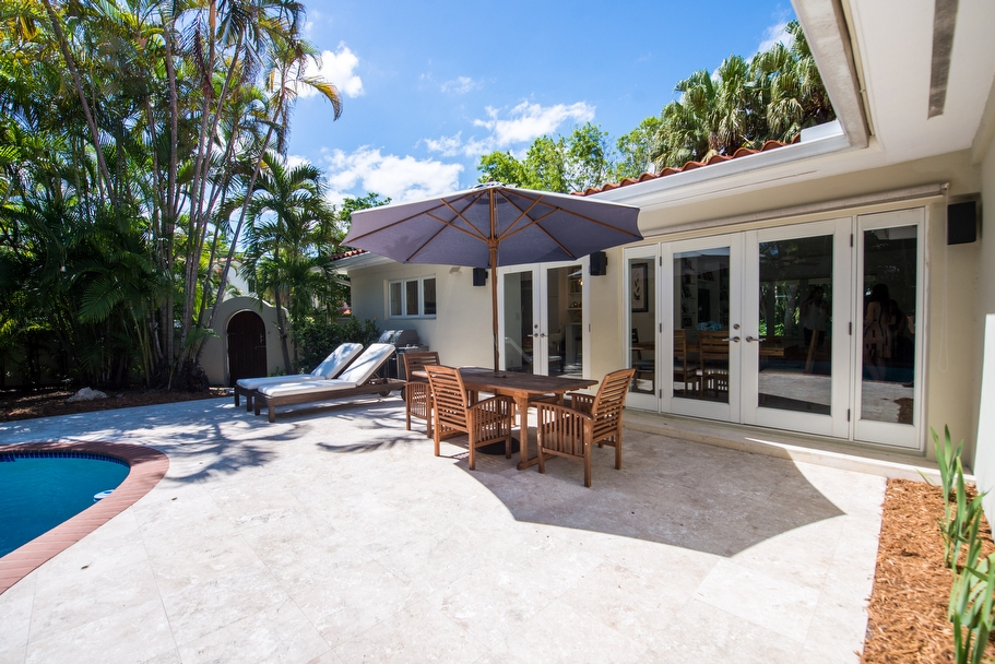 328 Manor Place