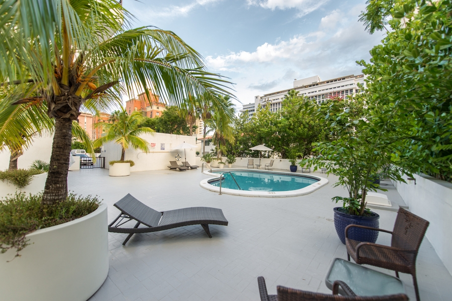720 Coral Way, Unit #10B