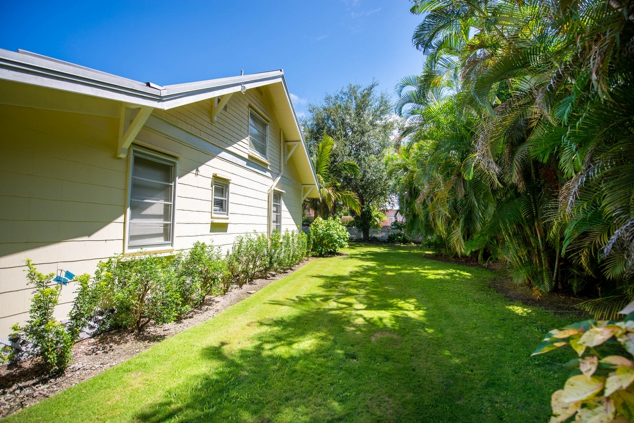 3511 Royal Palm Avenue